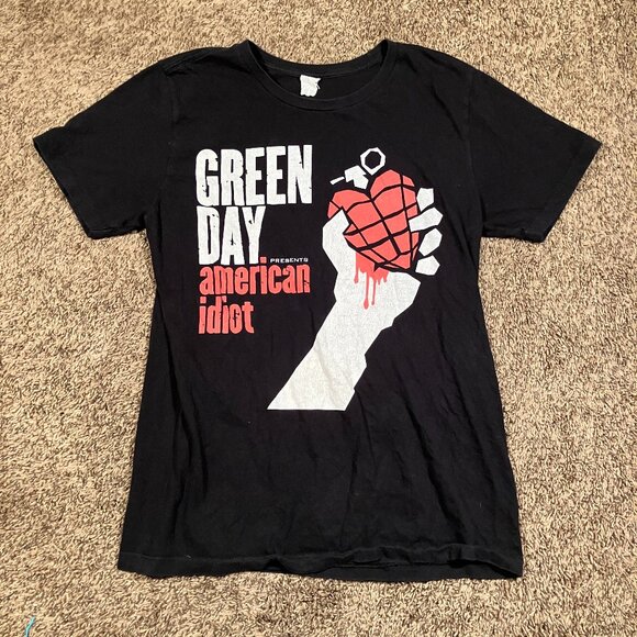 Green Day 2010 American Idiot Tour Concert T-Shirt - Picture 1 of 6